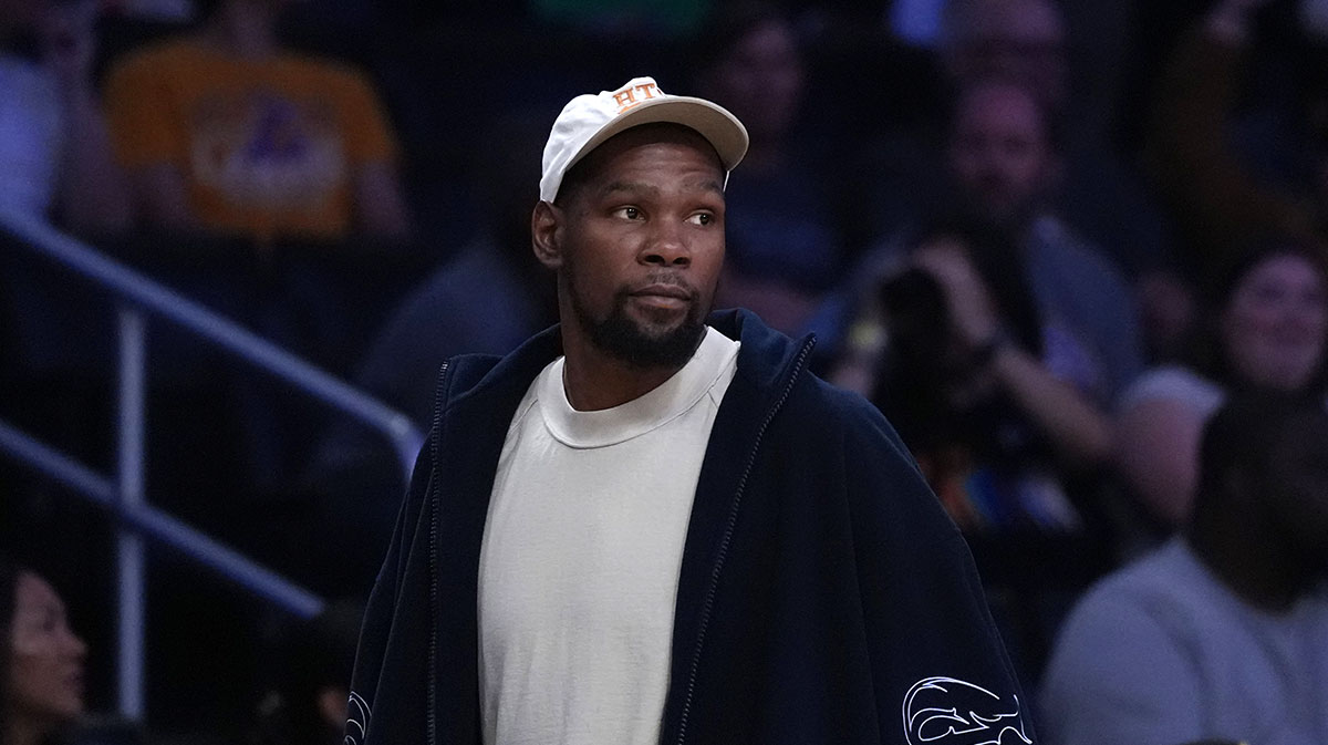 May 27, 2025; Los Angeles, California, USA; Kevin Durant attends a WNBA game between the Atlanta Dream and LA Sparks at Crypto.com Arena. Mandatory Credit: Kirby Lee-Imagn Images