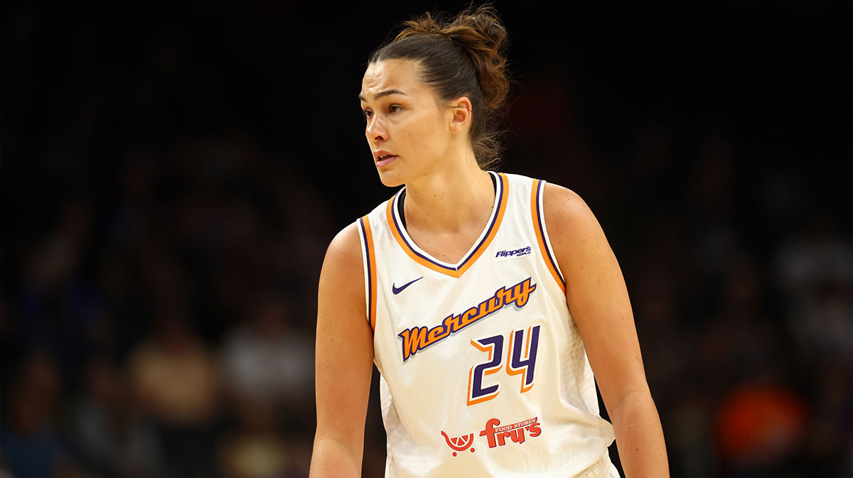 Phoenix Mercury forward Kathryn Westbeld against the Golden State Valkyries during a preseason game at PHX Arena.