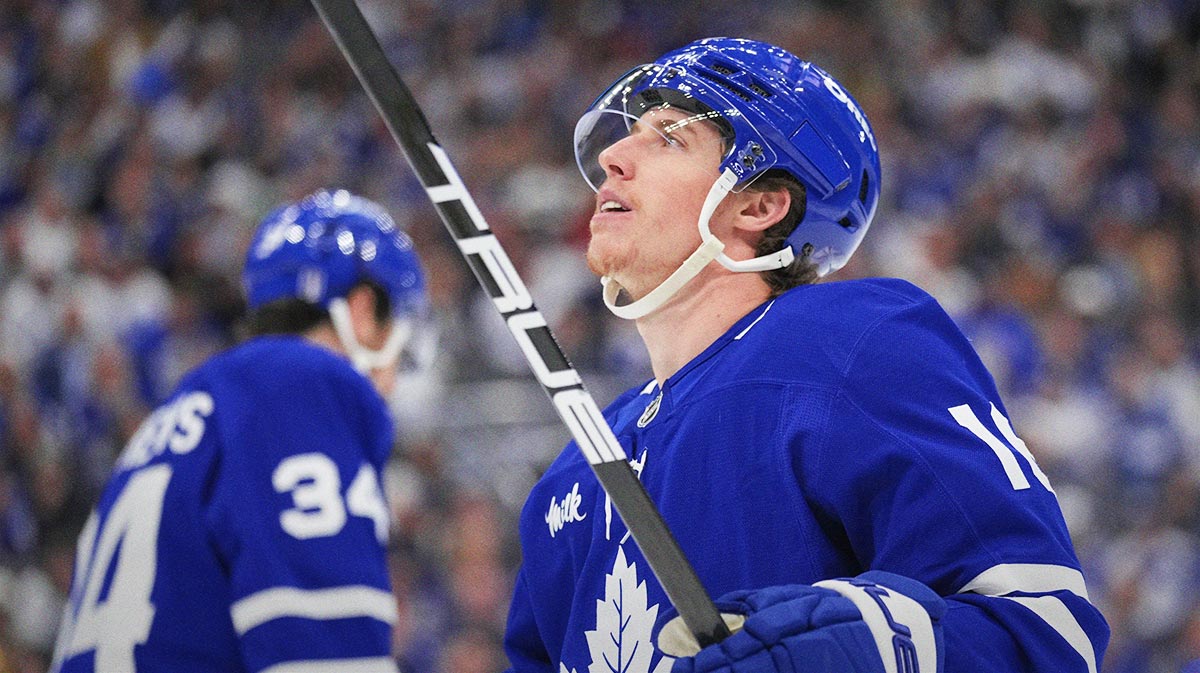 NHL rumors: Mitch Marner considering 2 year contract