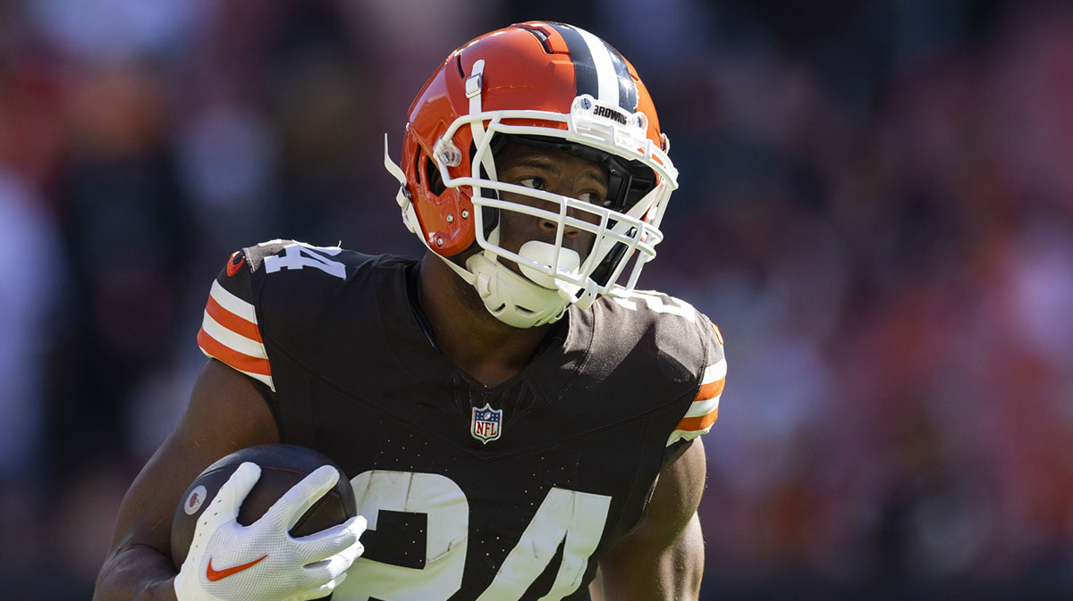 Cleveland Browns running back Nick Chubb (24) runs the ball during warmups before the game against the Cincinnati Bengals at Huntington Bank Field.