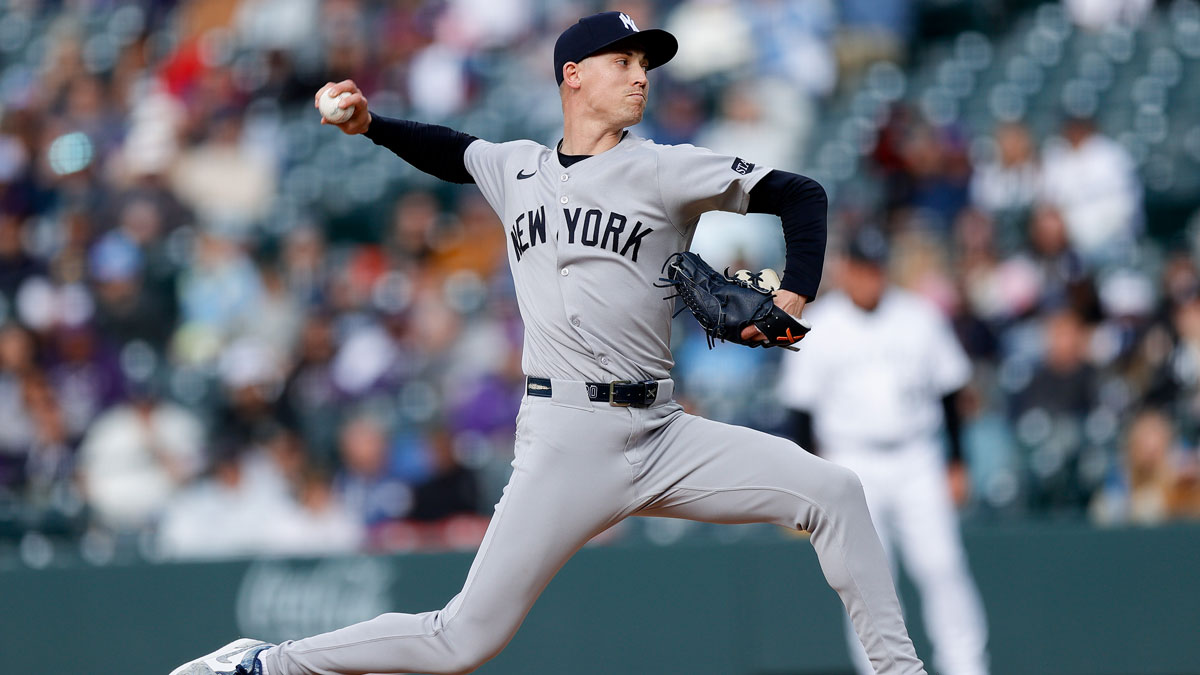 New York Yankees relief pitcher Luke Weaver (30) pitches in the ninth inning against the Colorado Rockies at Coors Field. Williams