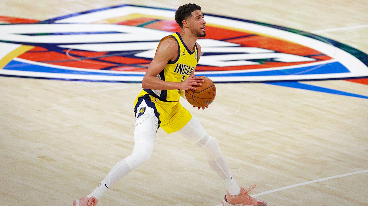 Indiana Pacers guard Tyrese Haliburton (0) shoots the ball against the Oklahoma City Thunder during the second quarter during game one of the 2025 NBA Finals at Paycom Center.