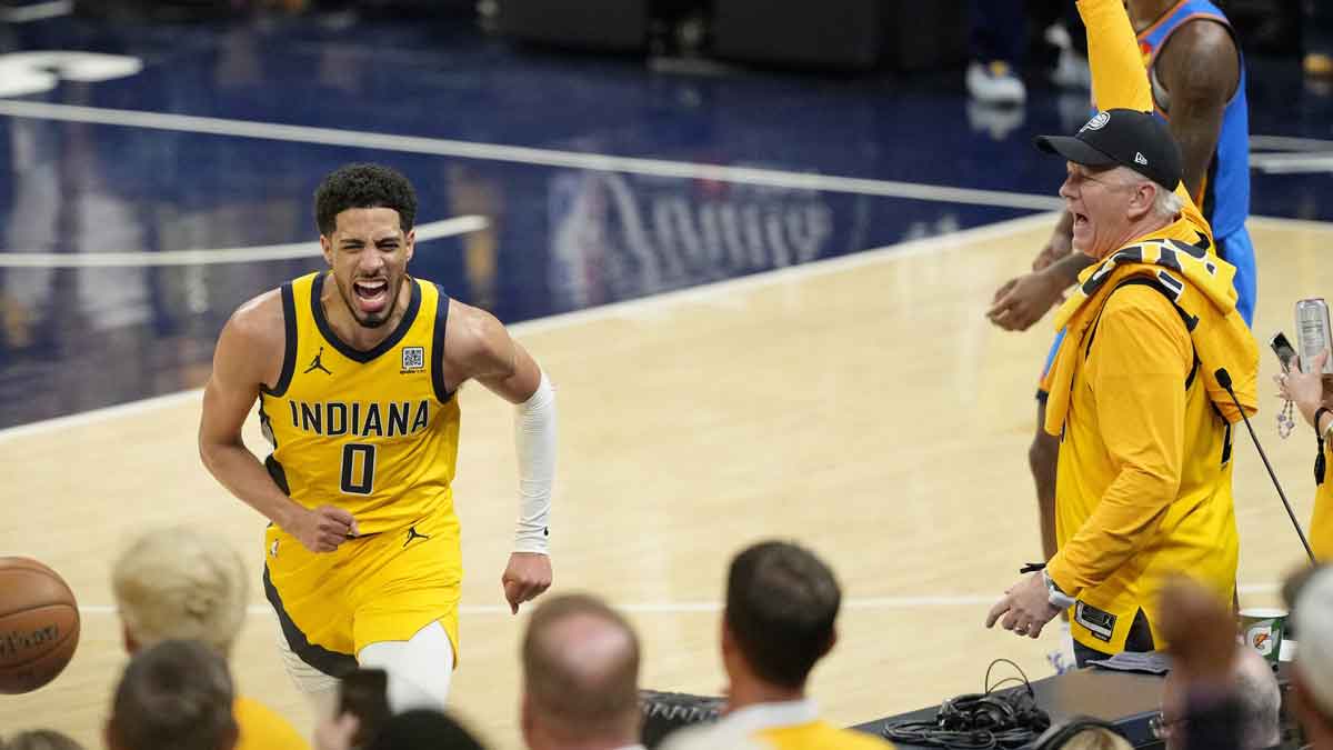 Pacers guard Tyrese Haliburton celebrates play