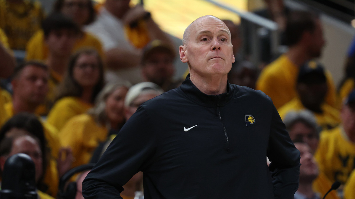 Pacers head coach Rick Carlisle watches play downcourt during the second quarter against the New York Knicks of game four of the eastern conference finals for the 2025 NBA Playoffs at Gainbridge Fieldhouse