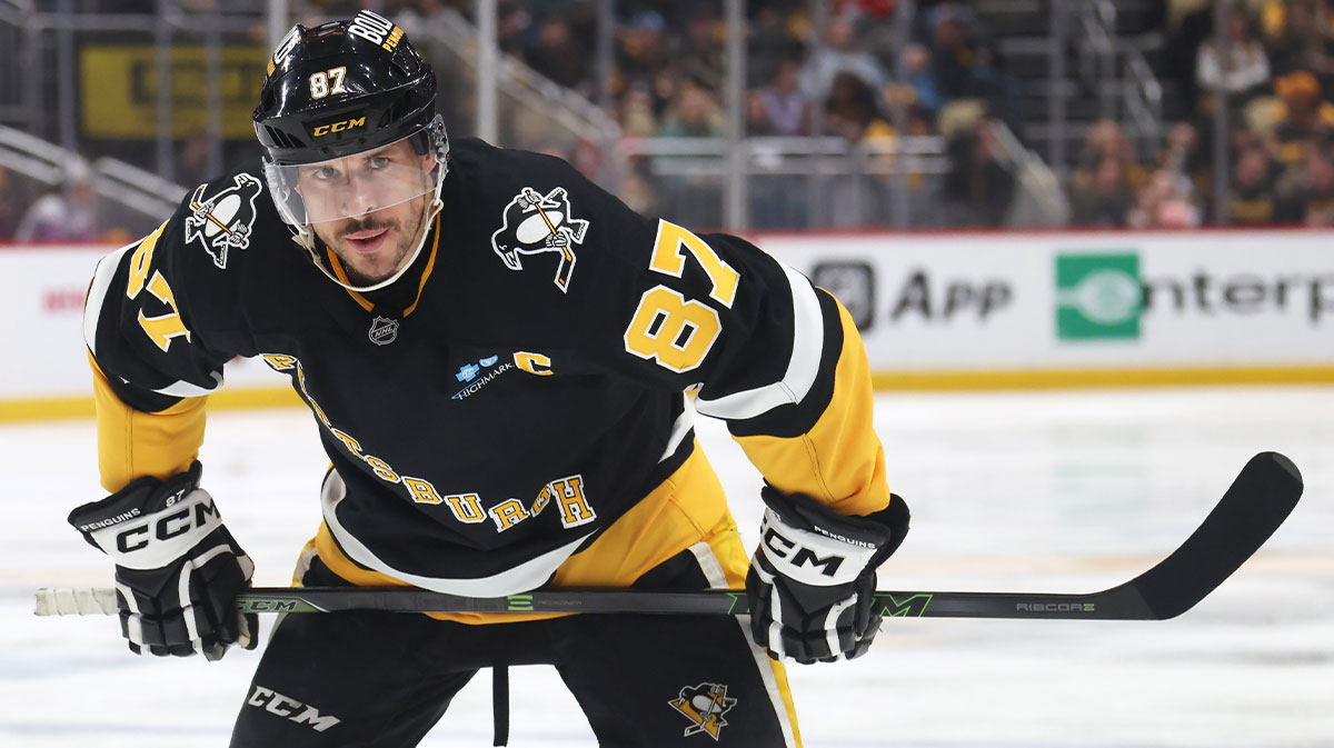 Pittsburgh Penguins center Sidney Crosby (87) prepares to take a face-off against the Chicago Blackhawks during the third period at PPG Paints Arena.