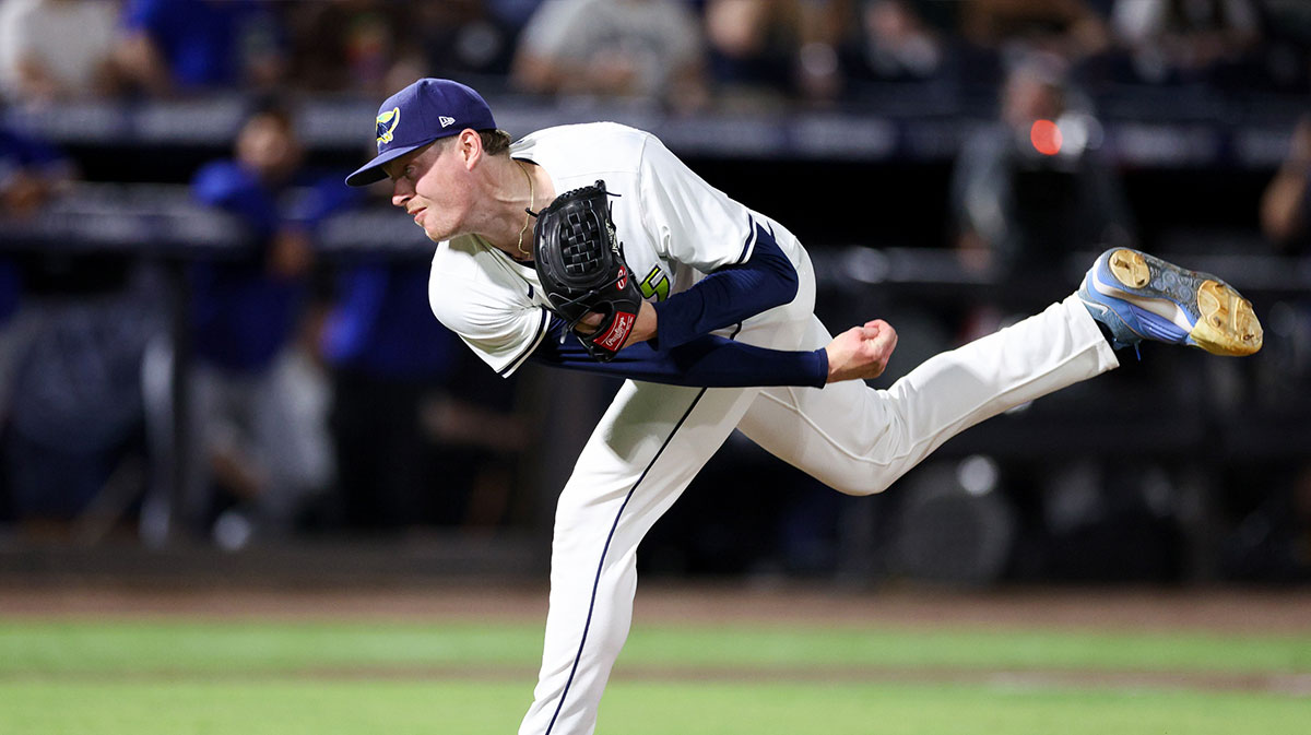Tampa Bay Rays pitcher Pete Fairbanks (29) throws a pitch against the Toronto Blue Jays in the ninth inning at George M. Steinbrenner Field.