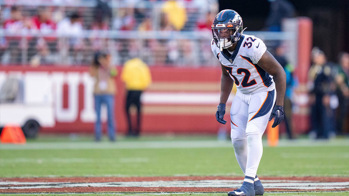 Denver Broncos safety Delarrin Turner-Yell (32) during the second quarter against the San Francisco 49ers at Levi's Stadium.