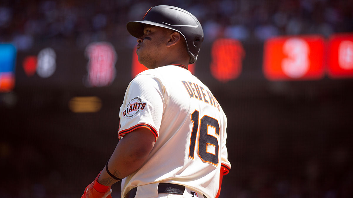 Giants’ Bob Melvin downplays severity of Rafael Devers’ groin injury