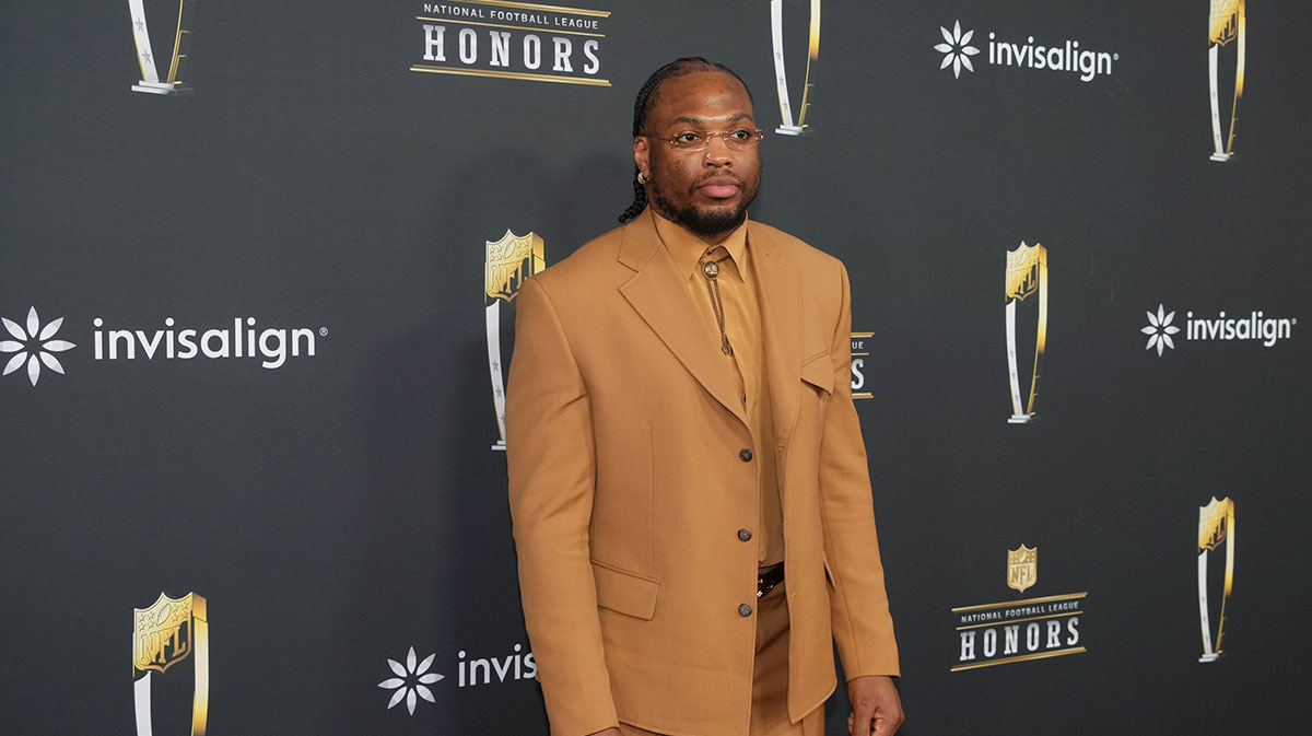 Derrick Henry on the red carpet before Super Bowl LIX NFL Honors at Saenger Theatre.