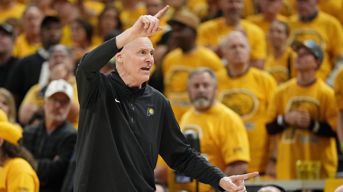 Indiana Pacers head coach Rick Carlisle directs players during the second half during game four of the 2025 NBA Finals at Gainbridge Fieldhouse.