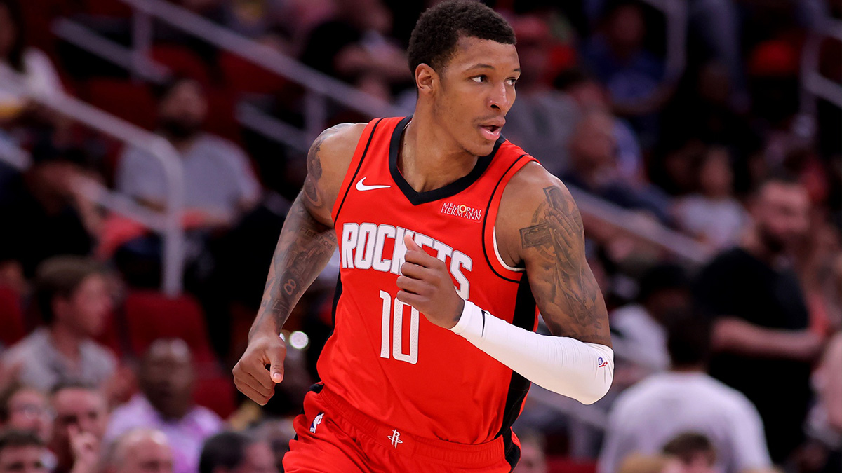 Houston Rockets forward Jabari Smith Jr (10) reacts after a made basket against the Chicago Bulls during the first quarter at Toyota Center.