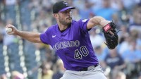 Colorado Rockies pitcher Tyler Kinley (40) delivers a pitch against the Milwaukee Brewers in the eleventh inning at American Family Field.