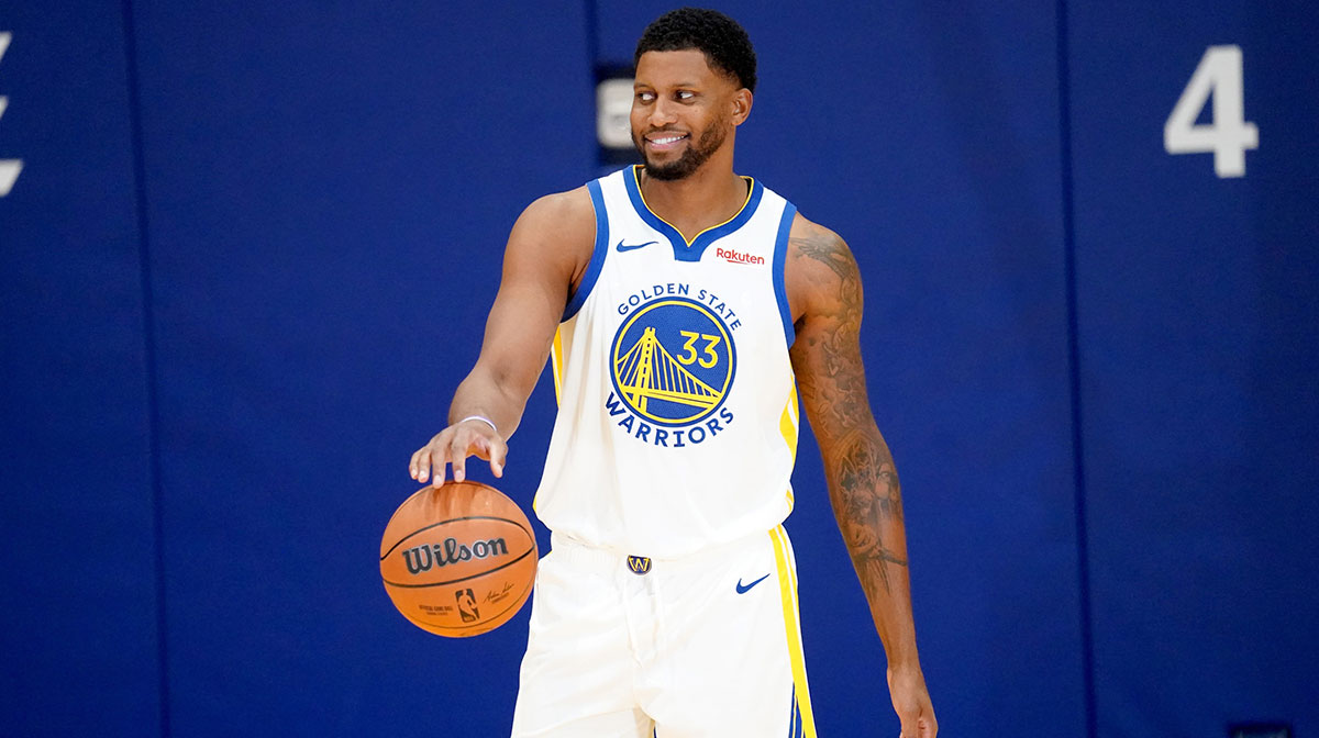 Golden State Warriors forward Rudy Gay (33) dribbles the ball during Media Day at the Chase Center.