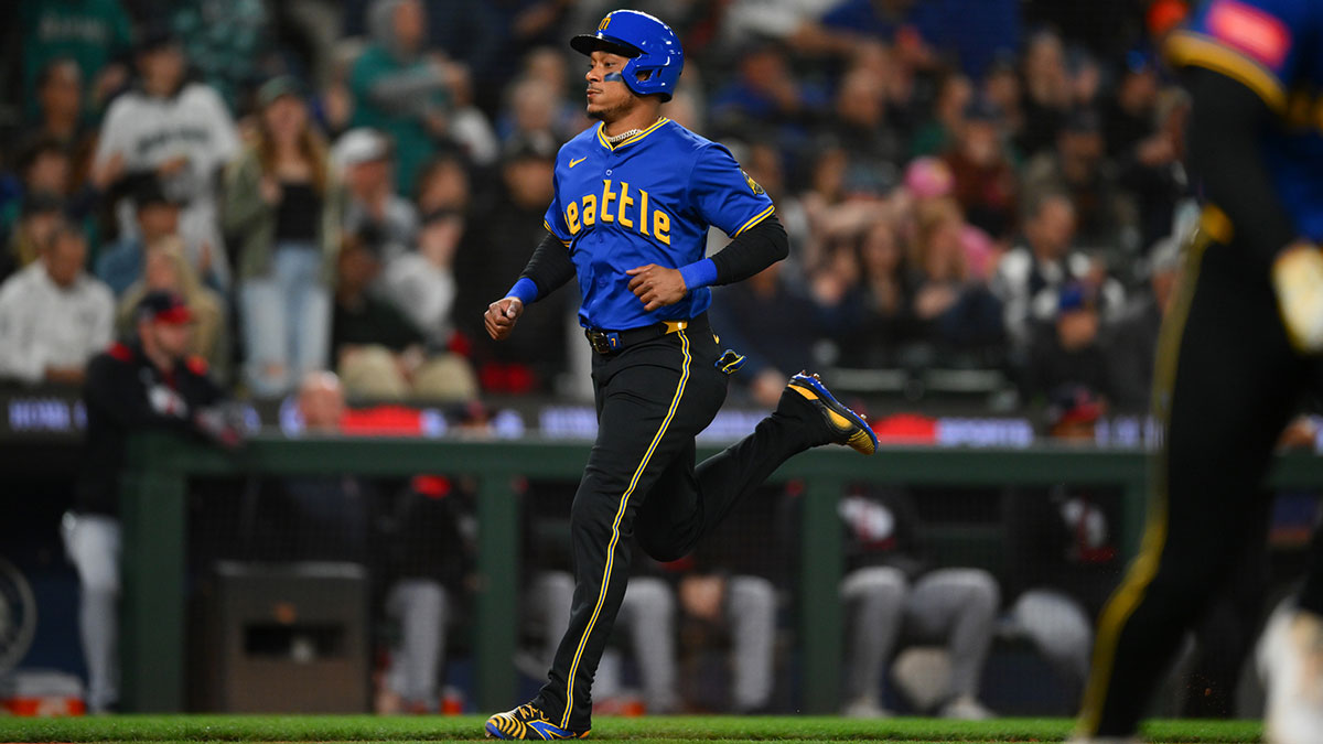 Seattle Mariners designated hitter Jorge Polanco (7) scores a run against the Cleveland Guardians during the seventh inning at T-Mobile Park. Wilson
