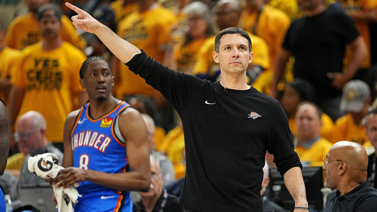 Thunder head coach Mark Daigneault signals to his team during the third quarter against the Indiana Pacers in game three of the 2025 NBA Finals at Gainbridge Fieldhouse