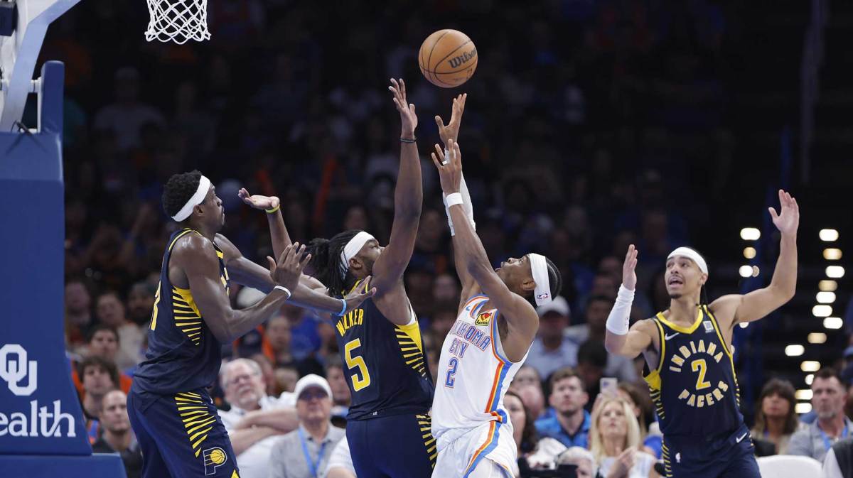 Oklahoma City Thunder guard Shai Gilgeous-Alexander (2) shoots as Indiana Pacers forward Jarace Walker (5) defends during the second half at Paycom Center.