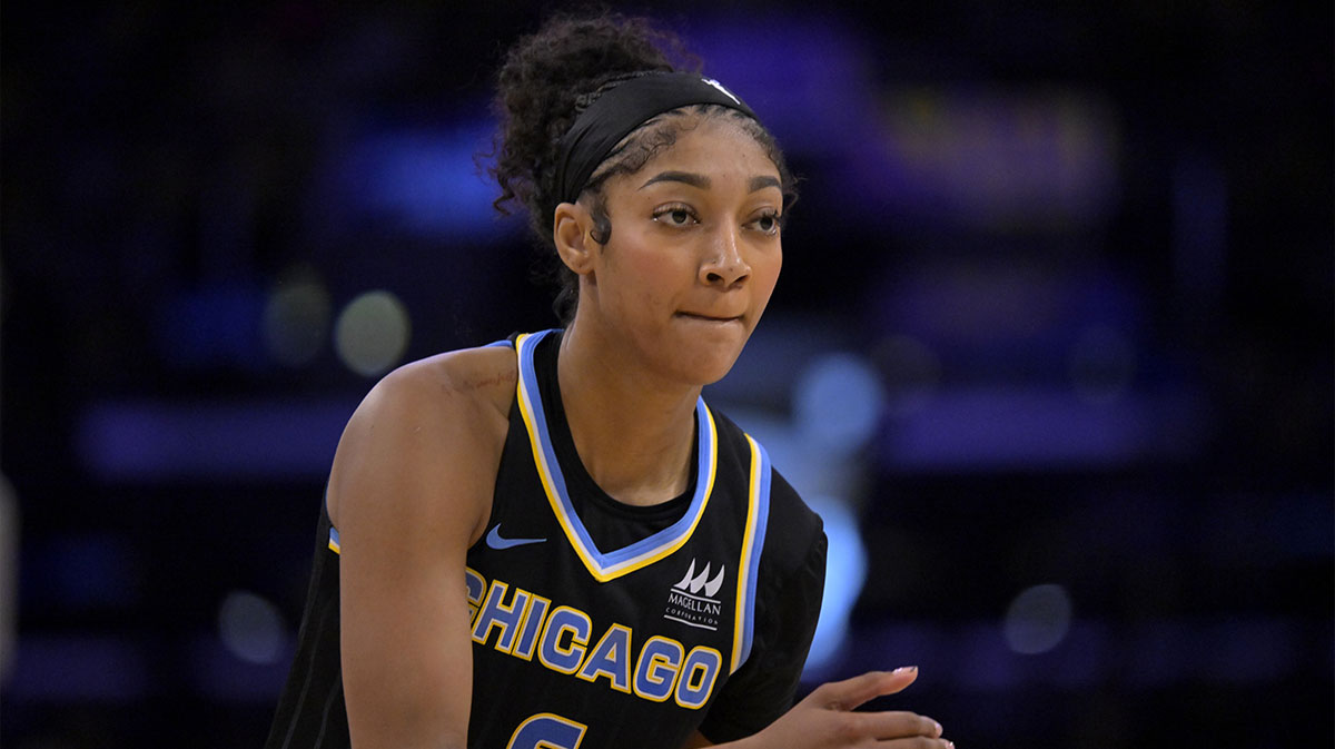 Chicago Sky forward Angel Reese (5) handles the ball in the second half against the Los Angeles Sparks at Crypto.com Arena.