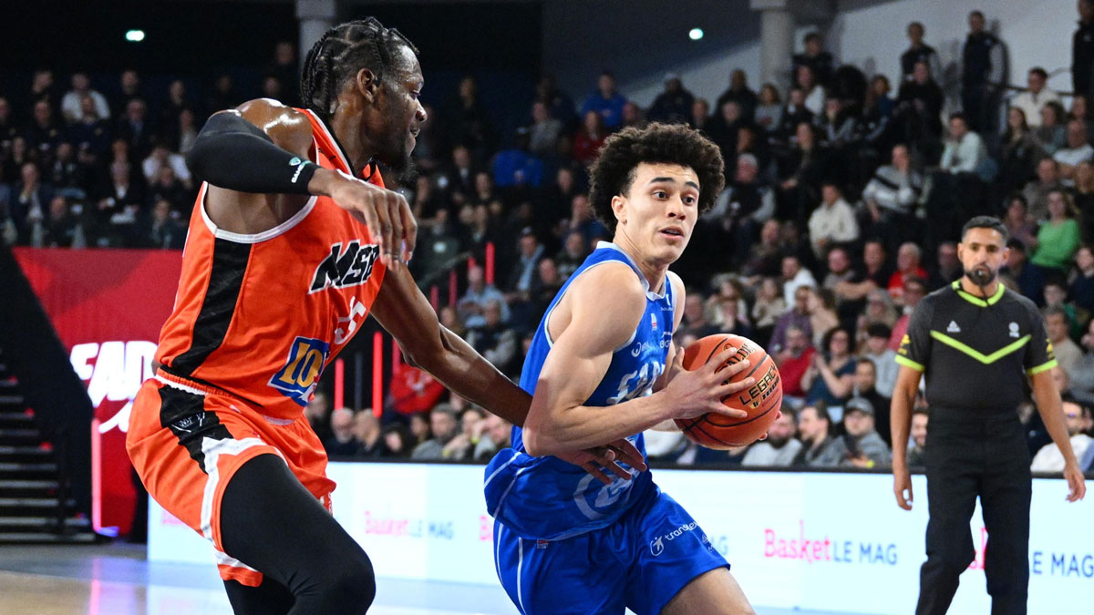 St Quentin point guard Nolan Traore in action against Le Mans in a Leaders Cup match.