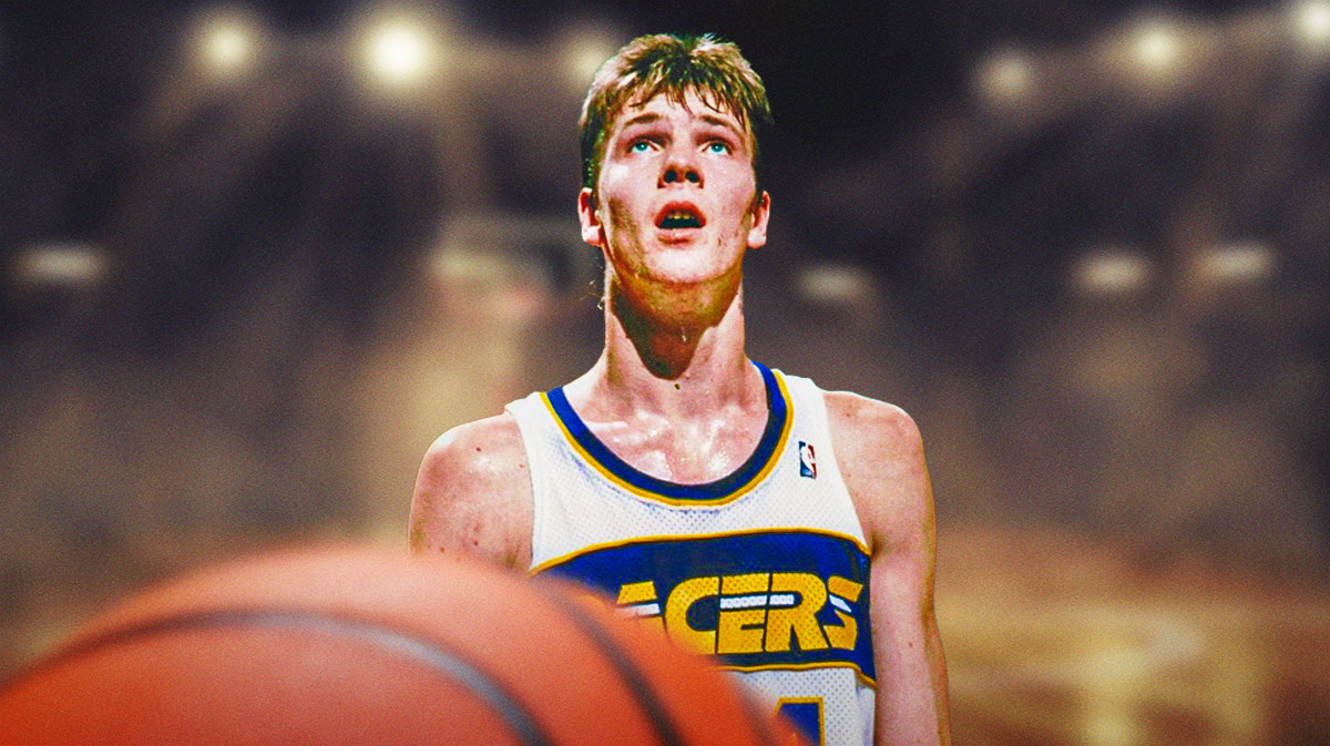 Steve Stipanovich playing for the Pacers.