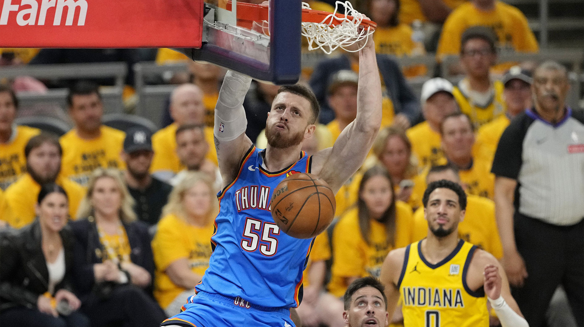 Thunder center Isaiah Hartenstein (55) dunks against the Indiana Pacers during the first half during game three of the 2025 NBA Finals at Gainbridge Fieldhouse