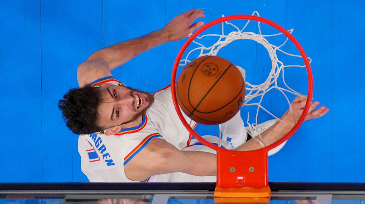 Thunder forward Chet Holmgren (7) dunks against the Indiana Pacers during the second half of game one of the 2025 NBA Finals at Paycom Center