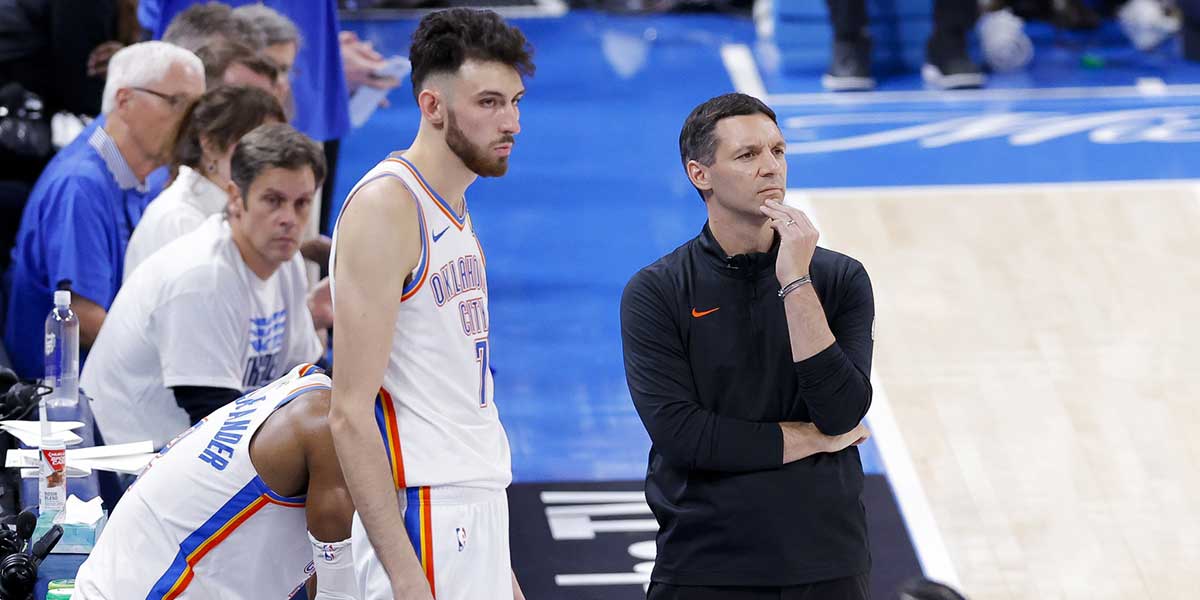 Thunder forward Chet Holmgren (7) and head coach Mark Daigneault during the fourth quarter against the Indiana Pacers in game five of the 2025 NBA Finals at Paycom Center