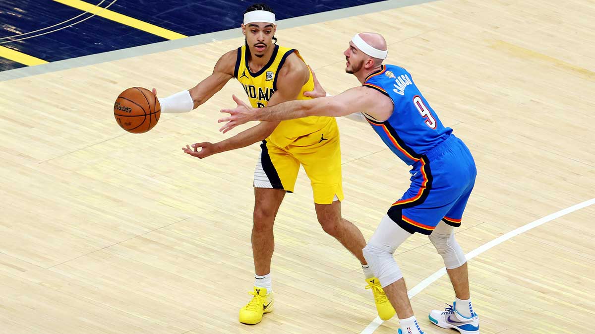 Thunder guard Alex Caruso defends Pacers' Andrew Nembhard