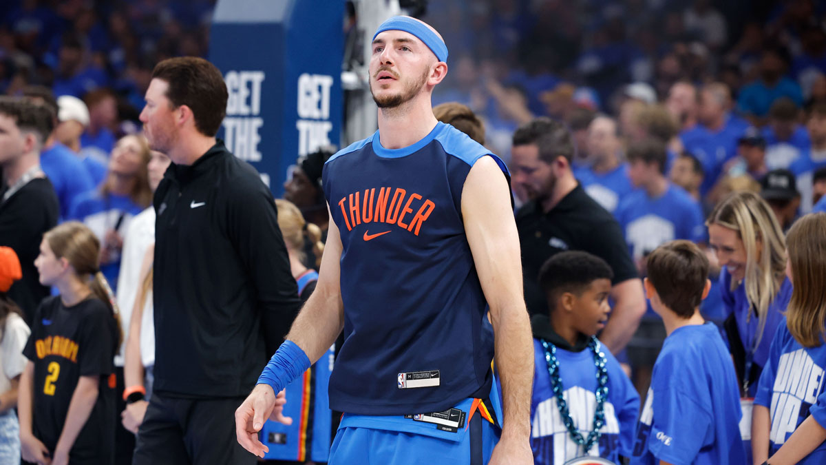 Thunder guard Alex Caruso (9) warms up before the start of game seven of the second round for the 2025 NBA Playoffs against the Denver Nuggets at Paycom Center with Thunder head coach Mark Daigneault in the background