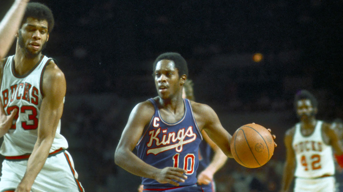 Nate"Tiny" Archibald of the Kansas City Kings in action against the Milwaukee Bucks during the 1973-74 season.