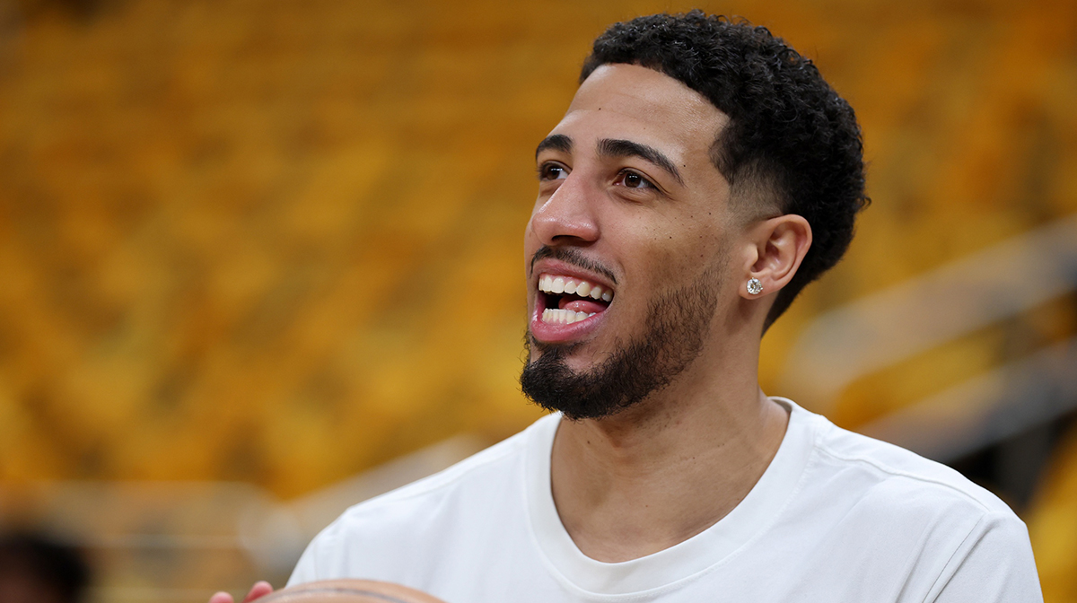 Indiana Pacers guard Tyrese Haliburton (0) warms up prior to game six of the eastern conference finals for the 2025 NBA Playoffs at Gainbridge Fieldhouse.