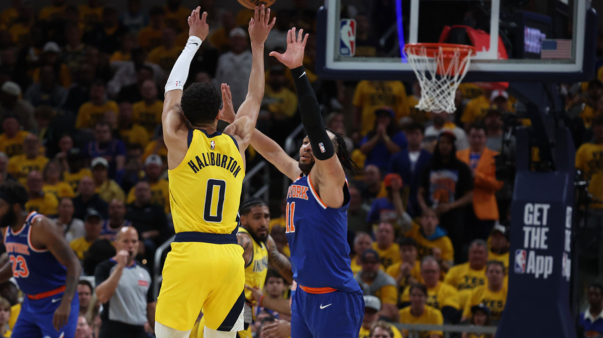 Indiana Pacers guard Tyrese Haliburton, who suffered an injury in Game 7 of the NBA Finals against the Oklahoma City Thunder, which Ben Stiller reacted to, shooting against the New York Knicks.