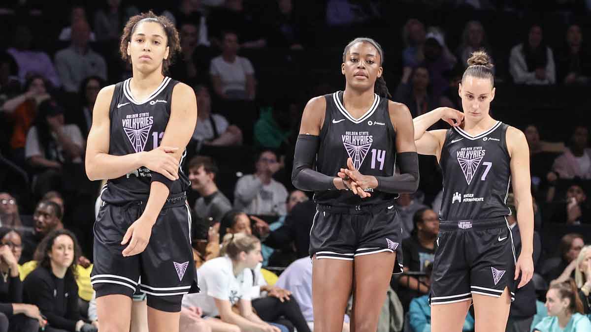 Golden State Valkyries forward Janelle Salaun (13), center Temi Fagbenle (14), and forward Stephanie Talbot (7) at Barclays Center.