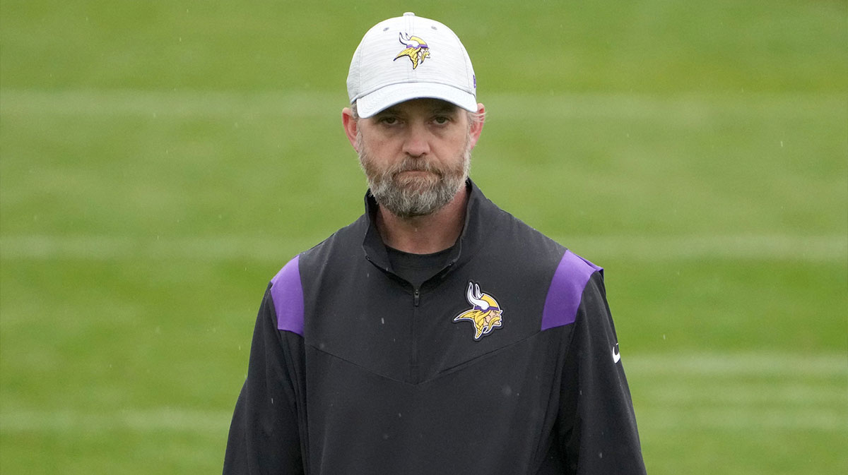 Vikings news: Minnesota hands offensive coordinator new contract before 2025 season, Wes Phillips