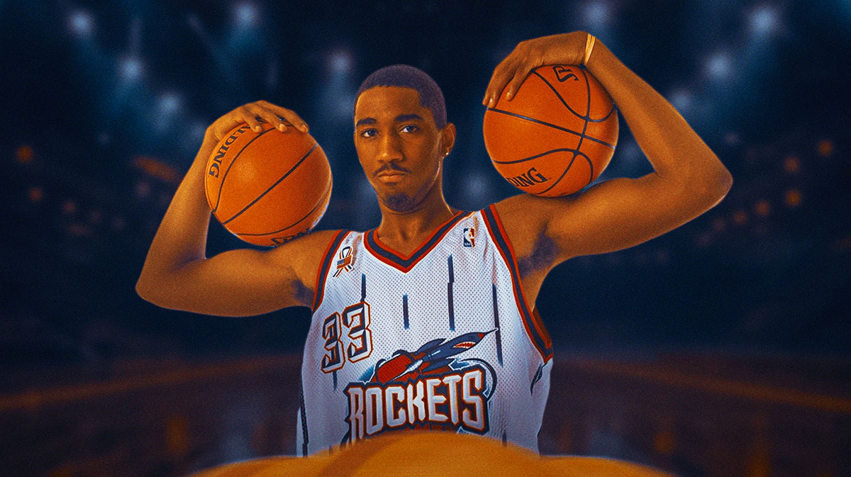 Eddie Griffin playing for the Rockets.