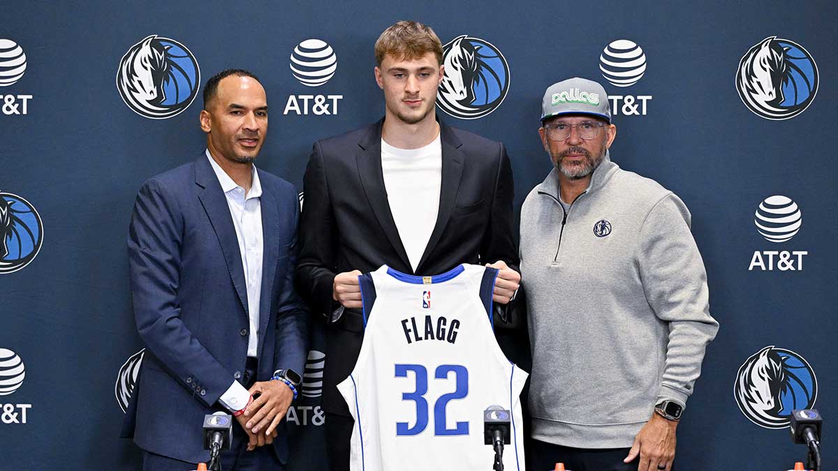 (from left) Dallas Mavericks general manager Nico Harrison and Mavericks first overall pick Cooper Flagg and head coach Jason Kidd pose for a photo at the Dallas Mavericks Practice
