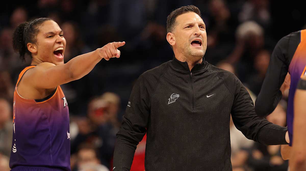 Phoenix Mercury head coach Nate Tibbetts says “thank you” to the referees with forward Alyssa Thomas (25) after a call against the Golden State Valkyries during the fourth quarter at Chase Center.