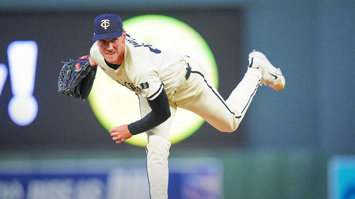Braves add arm to bullpen, claims former top prospect