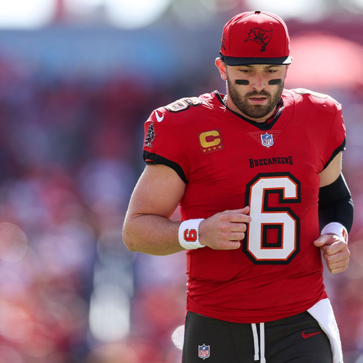 baker mayfield chewing tobacco NEWS: #Buccaneers star quarterback Baker Mayfield revealed that he has a Chapstick Buccaneers news: Baker Mayfield gets