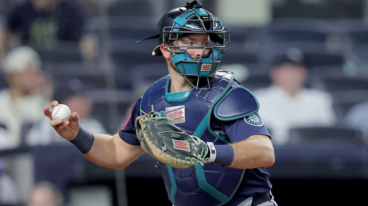 Seattle Mariners catcher Cal Raleigh (29) during the eighth inning against the New York Yankees at Yankee Stadium.