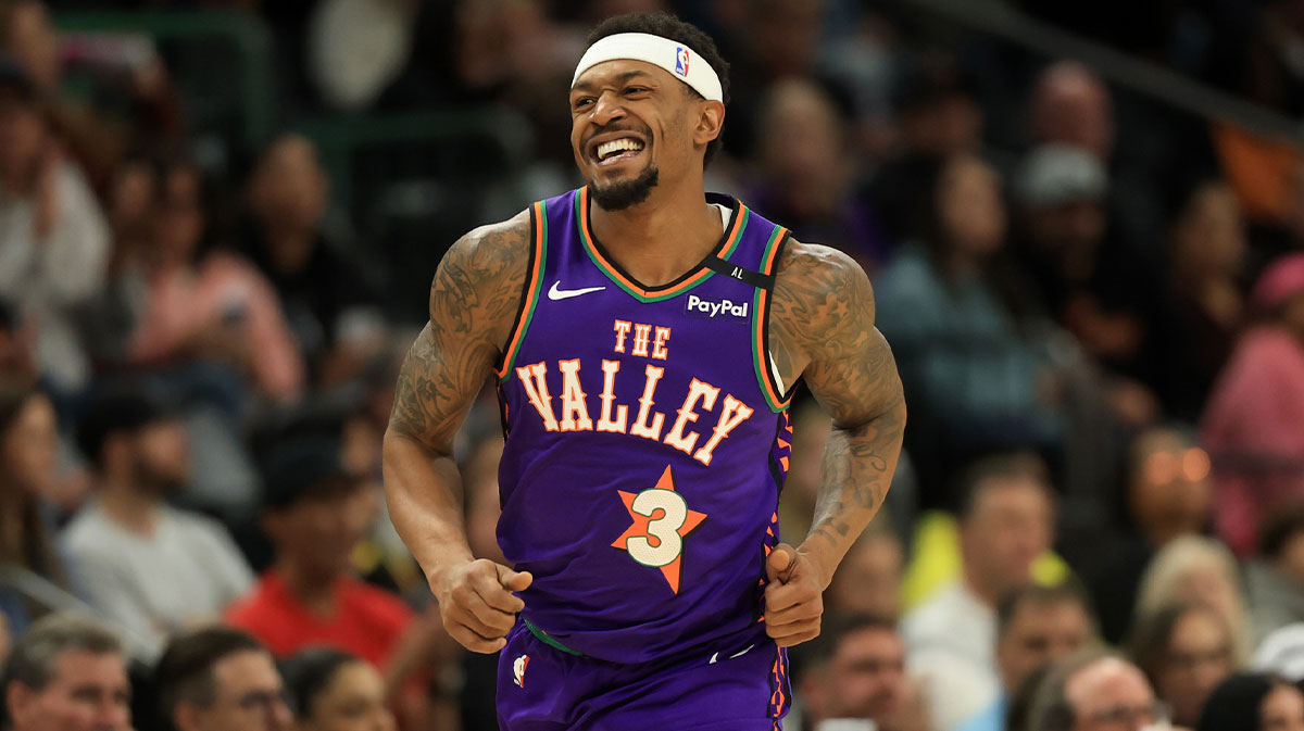 Phoenix Suns guard Bradley Beal (3now in Clippers) against the Sacramento Kings at Footprint Center.