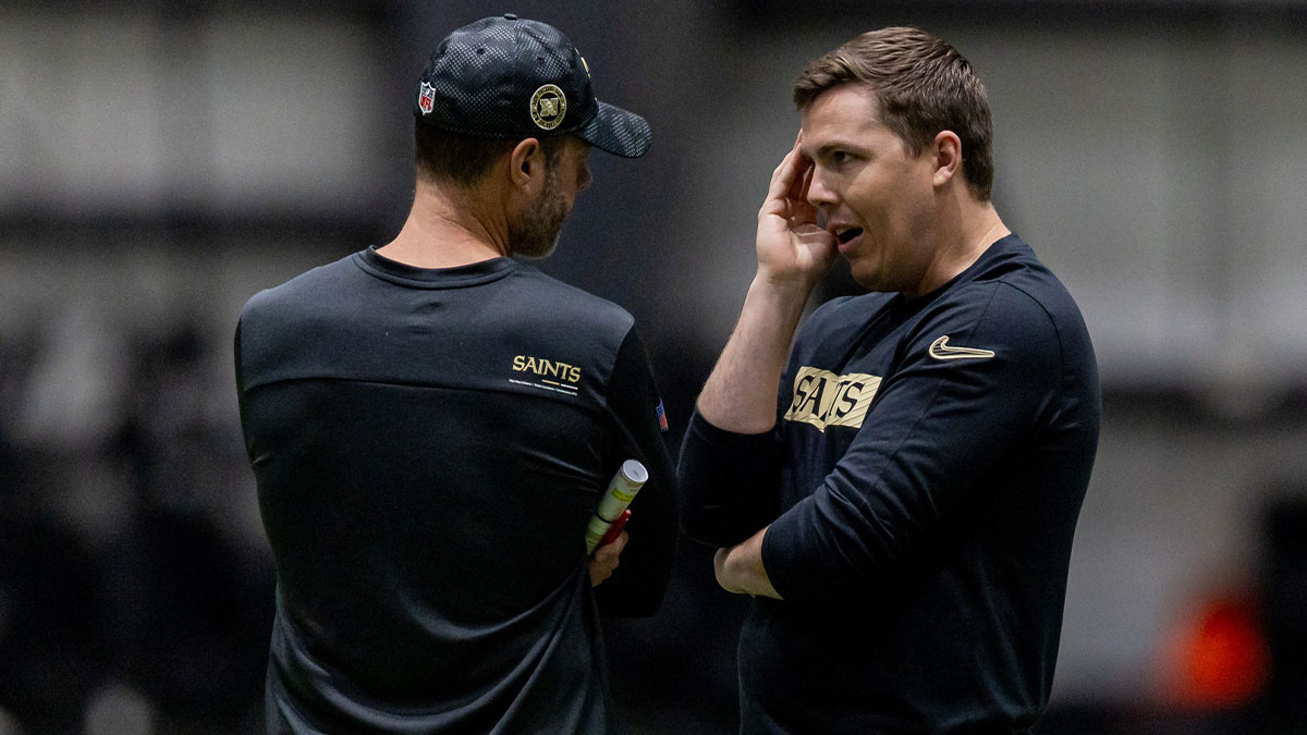 Saints reunite veteran DE with Brandon Staley