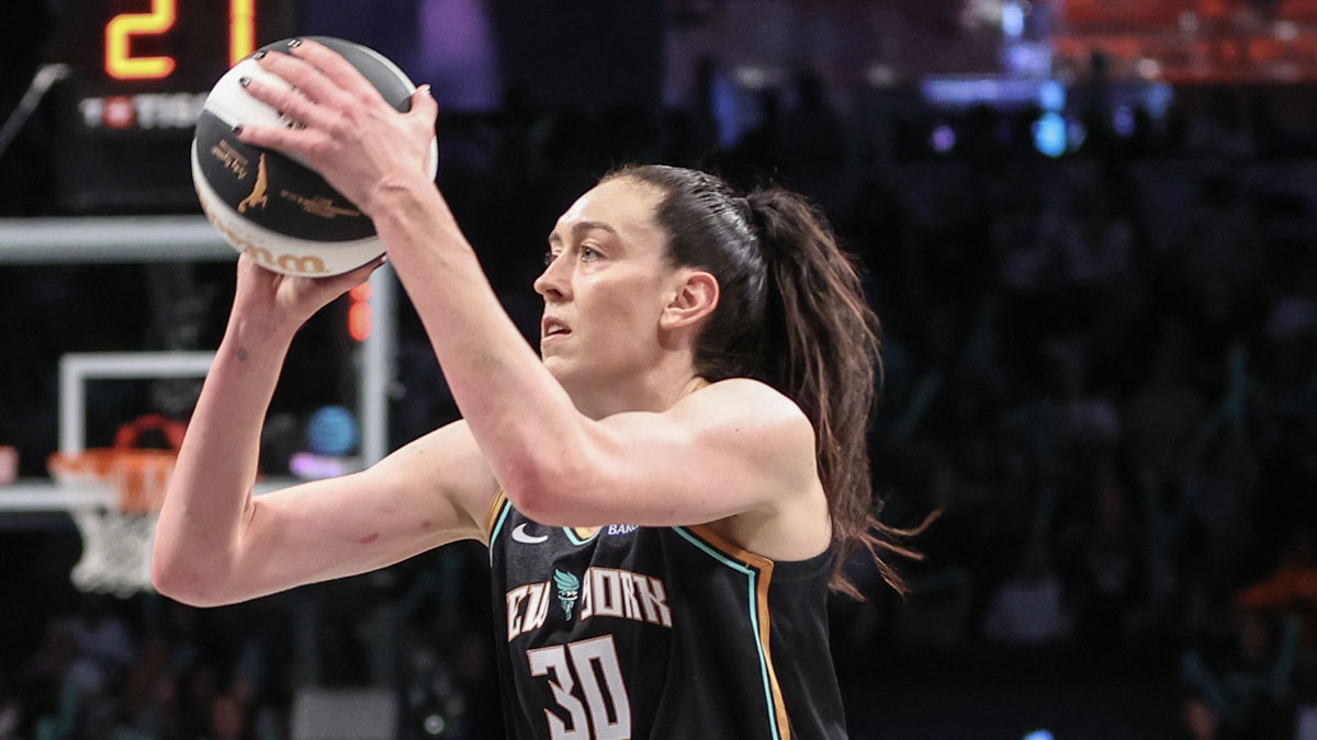 Liberty forward Breanna Stewart’s kids surprise with gifts after All-Star selection