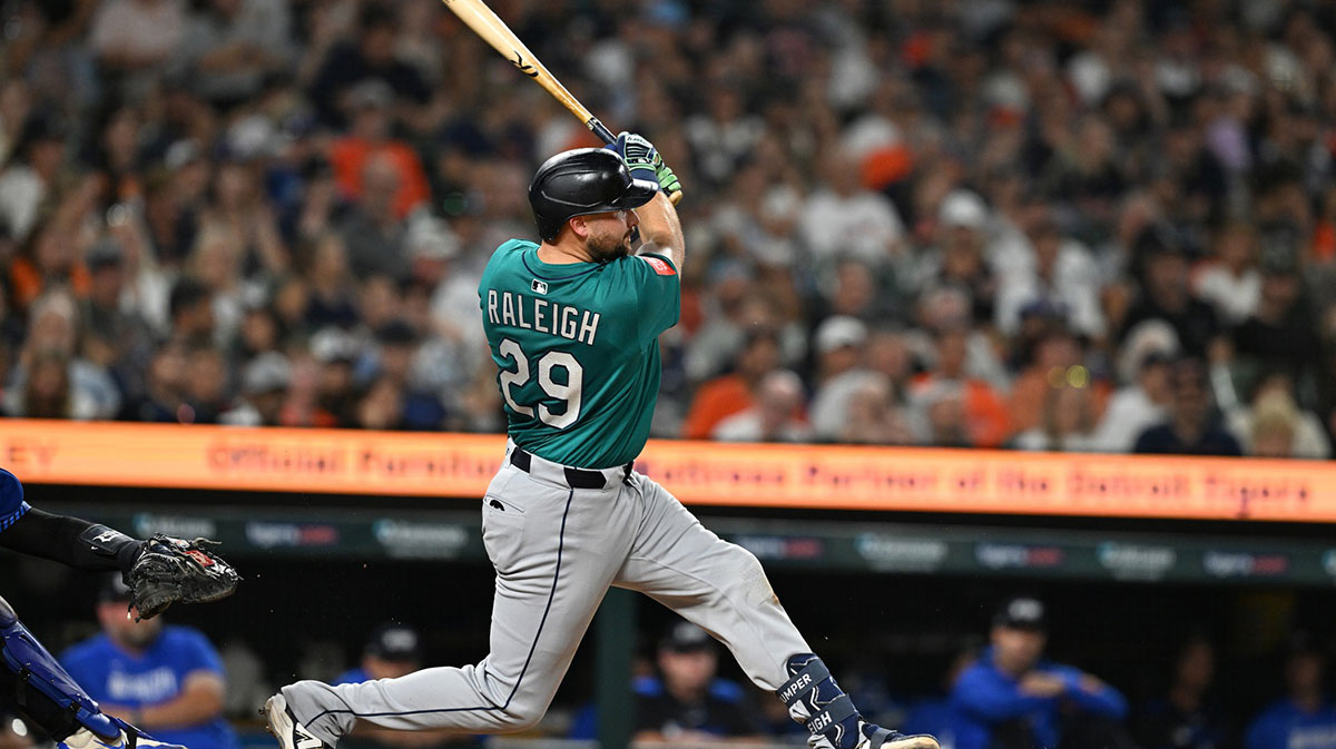 Mariners’ Cal Raleigh emerges as betting favorite to win 2025 Home Run Derby