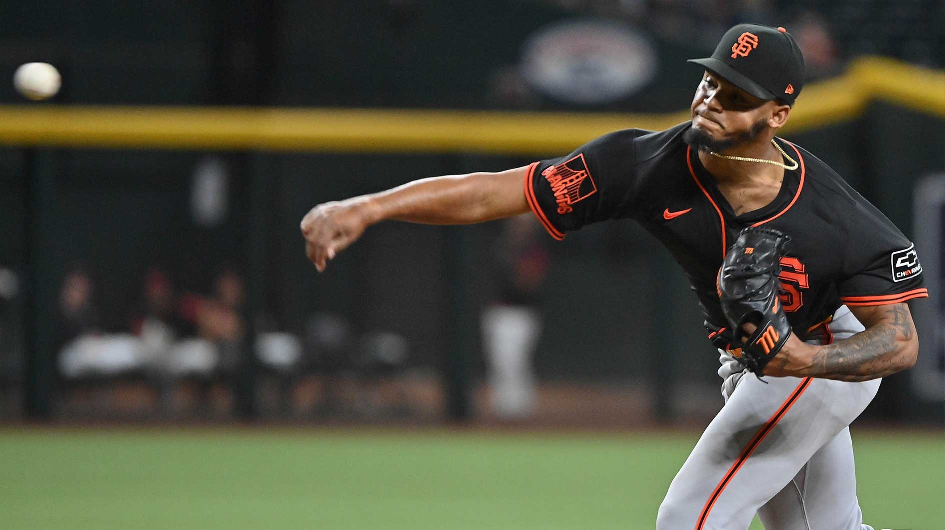 San Francisco Giants pitcher Camilo Doval (75) throws in the ninth inning against the Arizona Diamondbacks at Chase Field