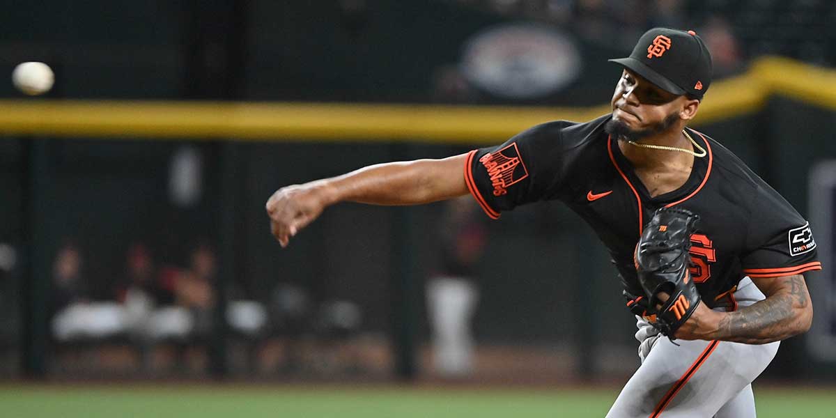 San Francisco Giants pitcher Camilo Doval (75) throws in the ninth inning against the Arizona Diamondbacks at Chase Field.