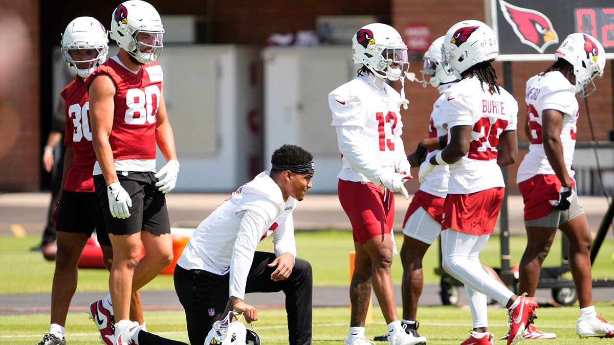Arizona Cardinals cornerback Will Johnson (kneeling) during minicamp at the Cardinals training center in Tempe on June 11, 2025.