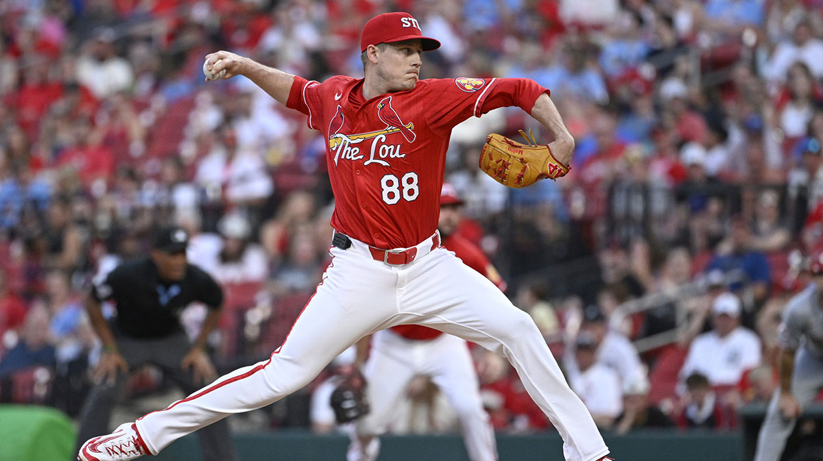 St. Louis Cardinals relief pitcher Phil Maton (88) delivers a pitch against the Cincinnati Reds in the seventh inning at Busch Stadium. Among the relievers the Rangers are pursuing ahead of the MLB Trade Deadline, according to a source briefed on their discussions: The St. Louis Cardinals’ Phil Maton and Kansas City Royals’ Hunter Harvey.