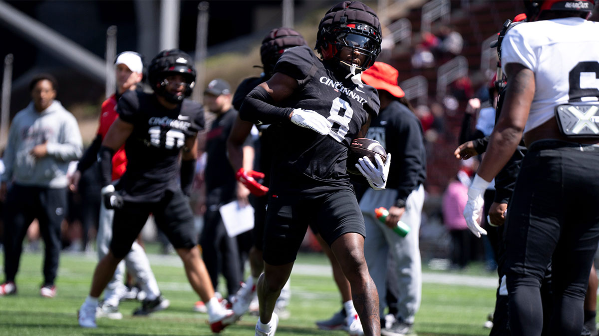 Cincinnati Bearcats cornerback Ormanie Arnold (8) runs during a two on one drill at the Cincinnati Bearcats football spring practice at Nippert Stadium on Saturday, April 12, 2025.
