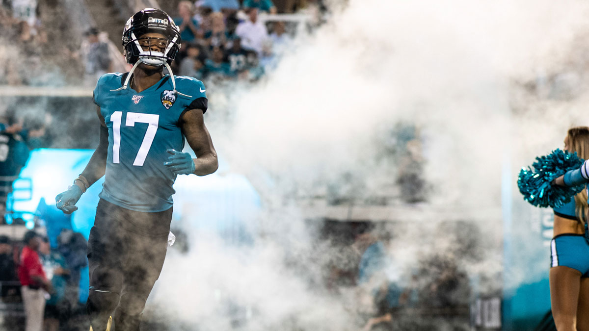 Jacksonville Jaguars wide receiver D.J. Chark (17) enters the stadium prior to the game against the Tennessee Titans at TIAA Bank Field.