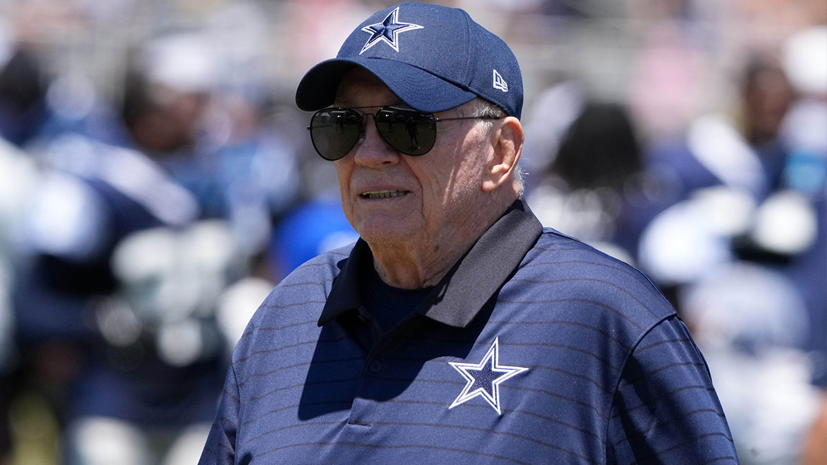 Dallas Cowboys owner Jerry Jones at training camp at the River Ridge Fields.